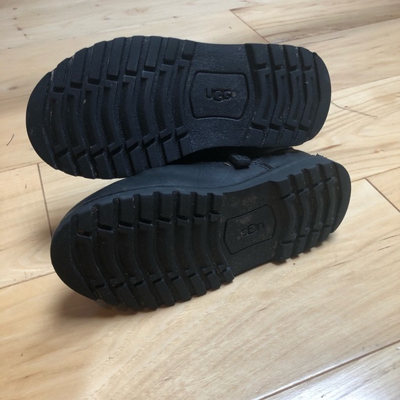 Ugg Kids Black Leather Boots with Sheepskin - Picture 3 of 5